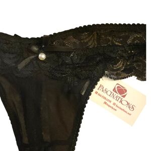 NWT Panties Lingerie m/l Lace and pearls underwear by Fascinations
